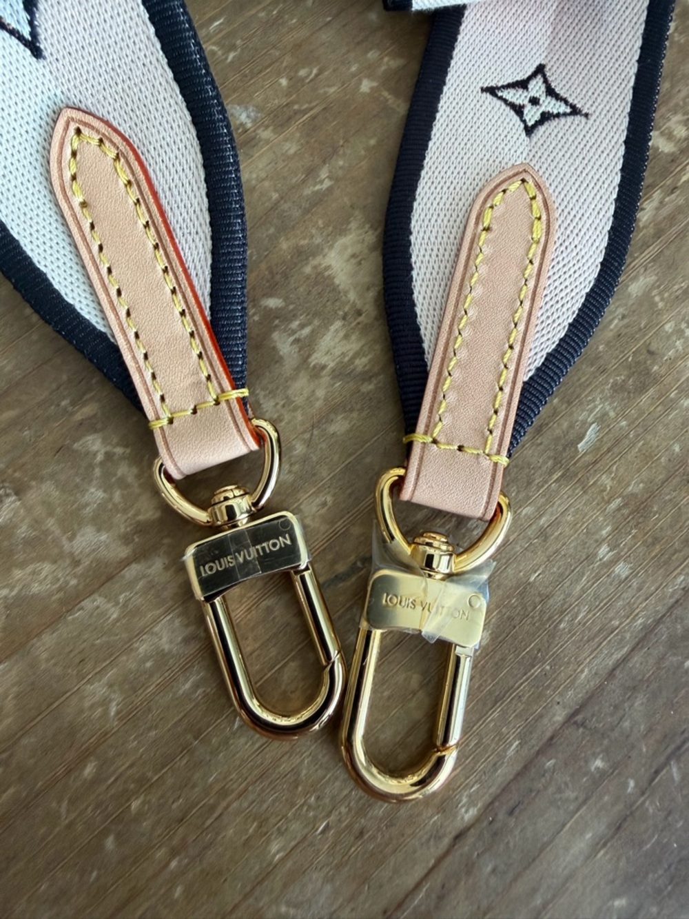 Louis Vuitton Adjustable pink black tan fabric bandouliere crossbody strap - Picture 4 of 4